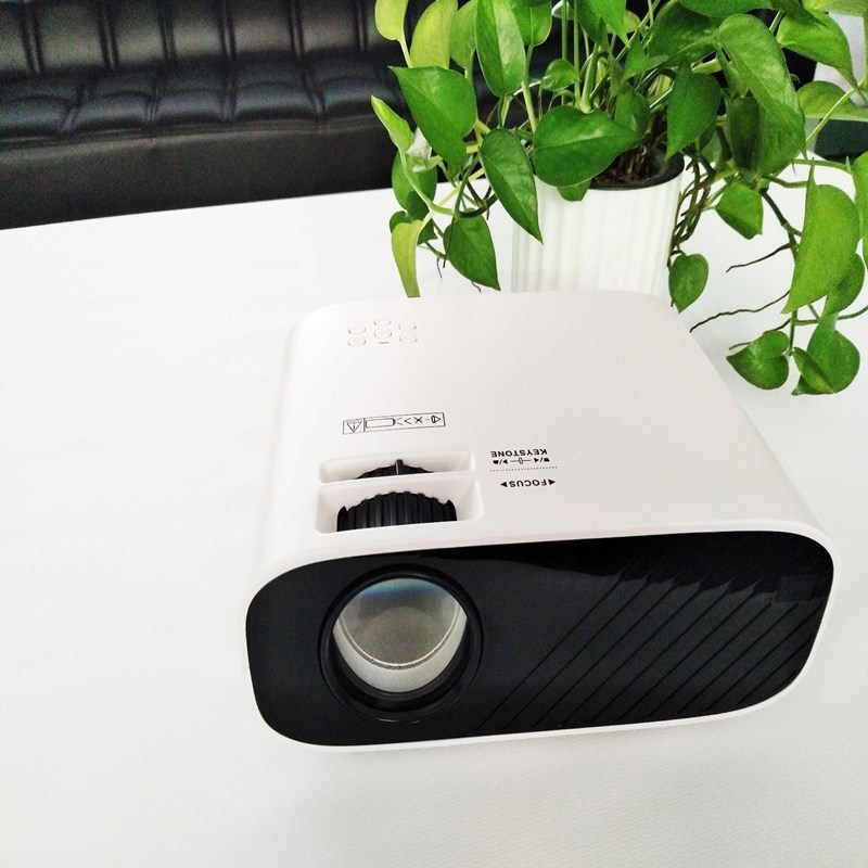New portable projector - Image 4